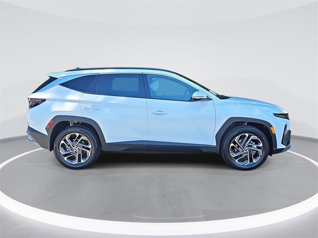 new 2025 Hyundai TUCSON Hybrid car, priced at $43,413