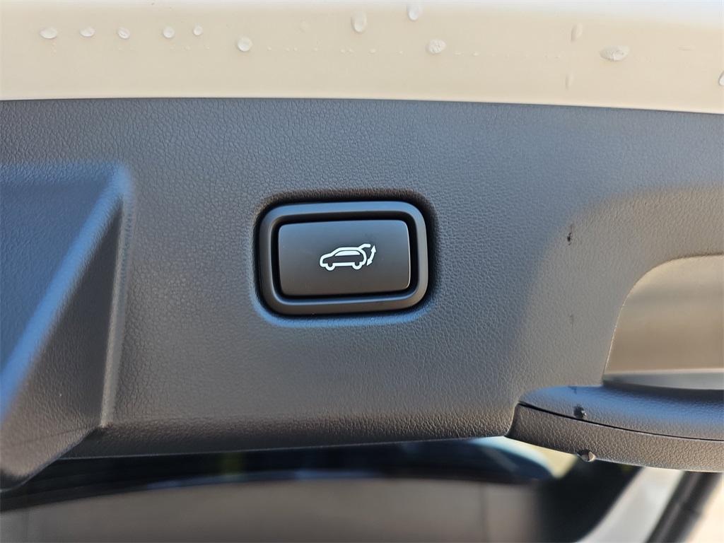 new 2025 Hyundai TUCSON Hybrid car, priced at $43,413
