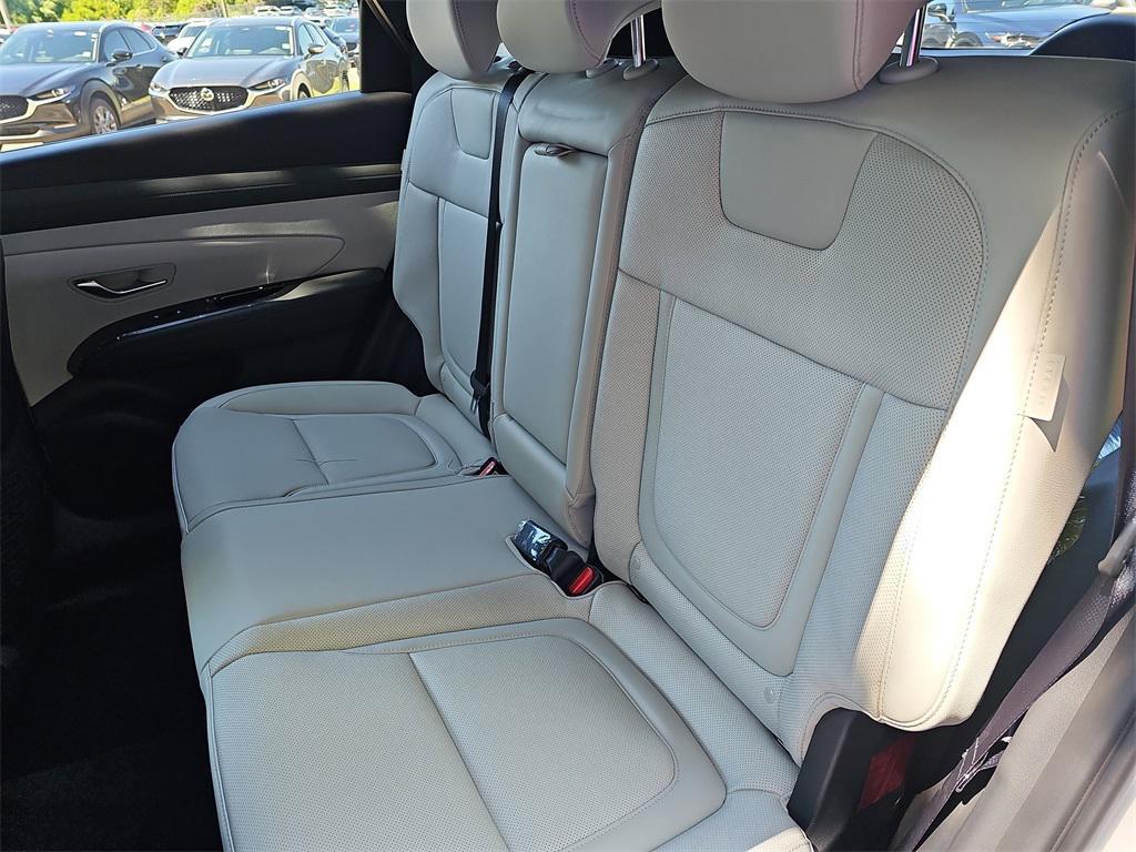 new 2025 Hyundai TUCSON Hybrid car, priced at $43,413