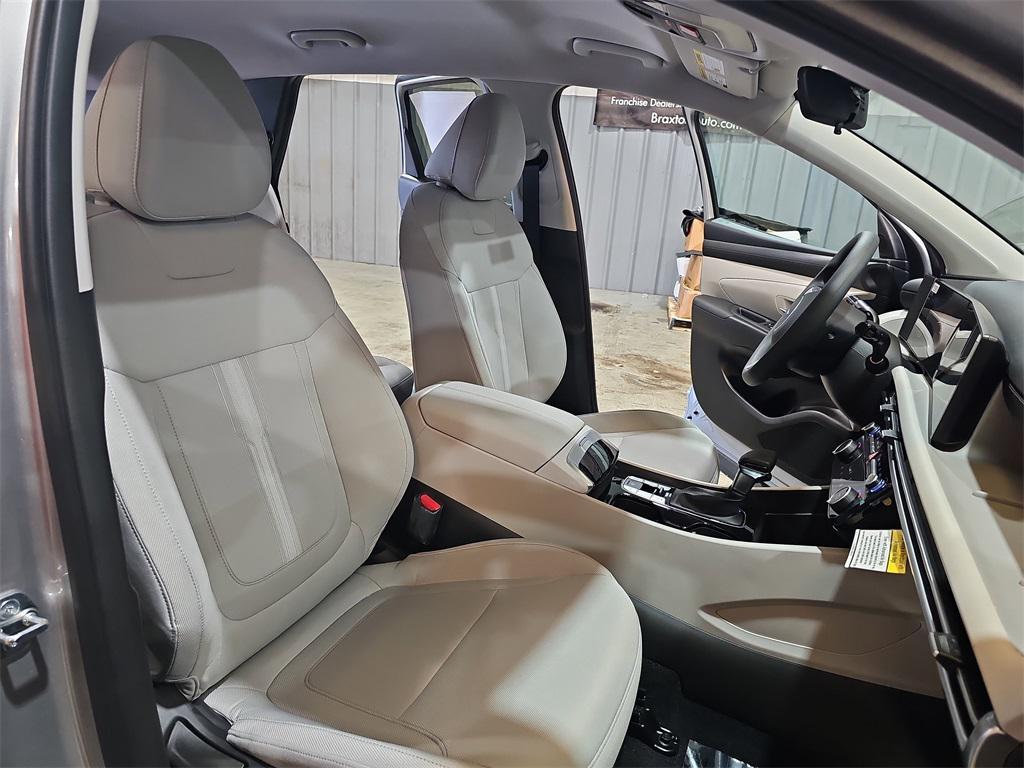 new 2026 Hyundai Tucson car, priced at $29,275