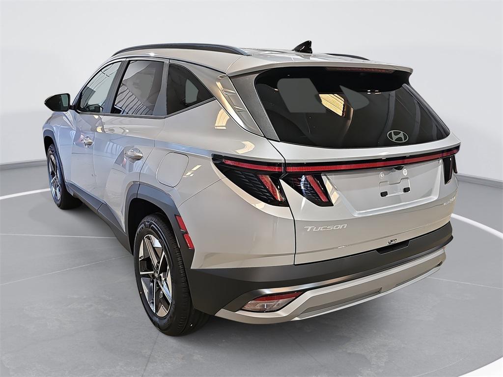new 2026 Hyundai TUCSON Hybrid car, priced at $33,377