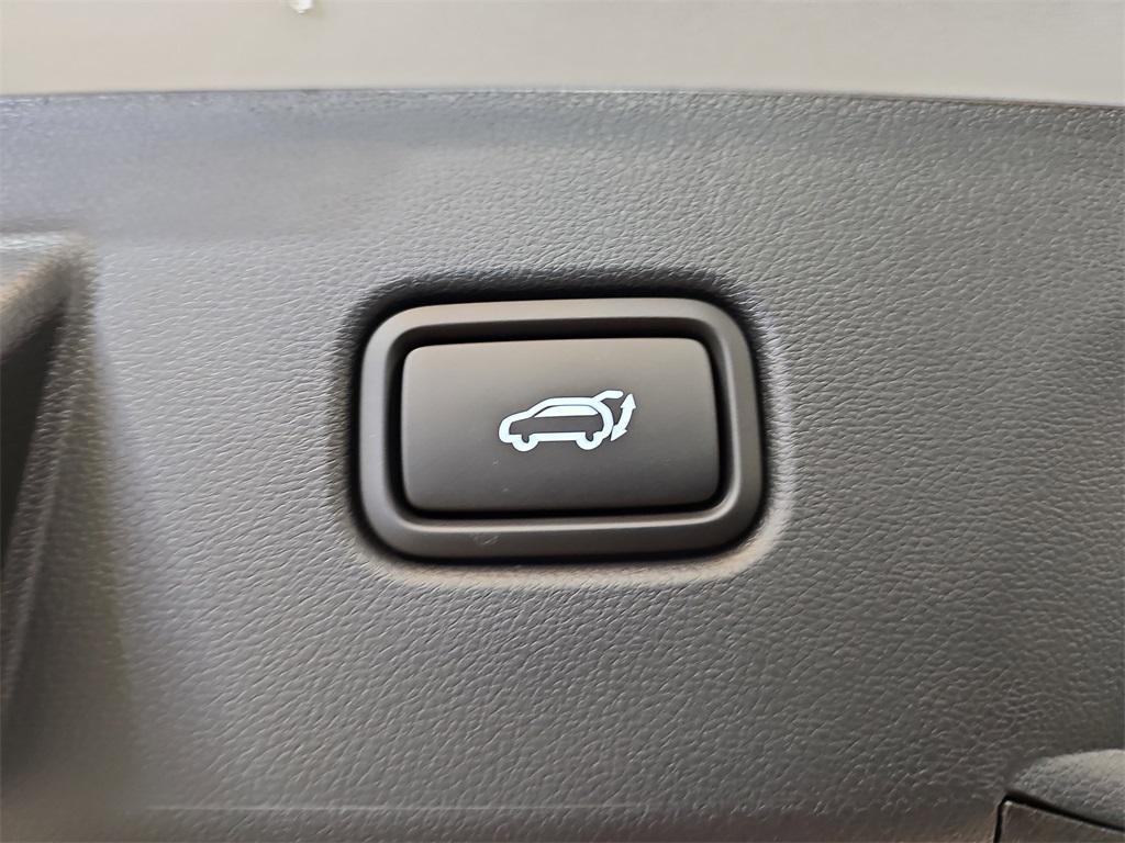 new 2026 Hyundai TUCSON Hybrid car, priced at $33,377