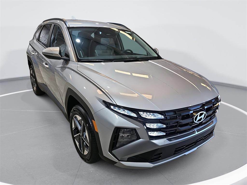 new 2026 Hyundai TUCSON Hybrid car, priced at $33,377