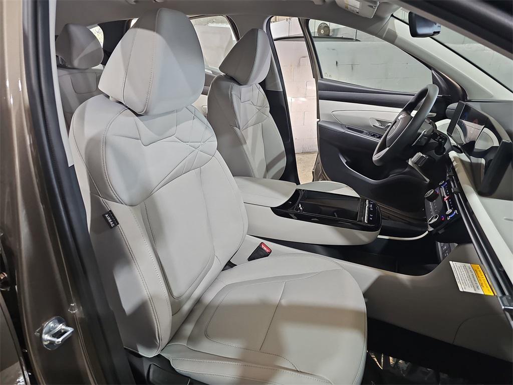 new 2026 Hyundai TUCSON Hybrid car, priced at $30,491