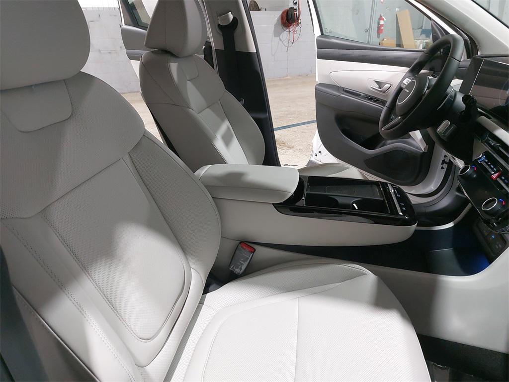 new 2026 Hyundai TUCSON Hybrid car, priced at $33,989