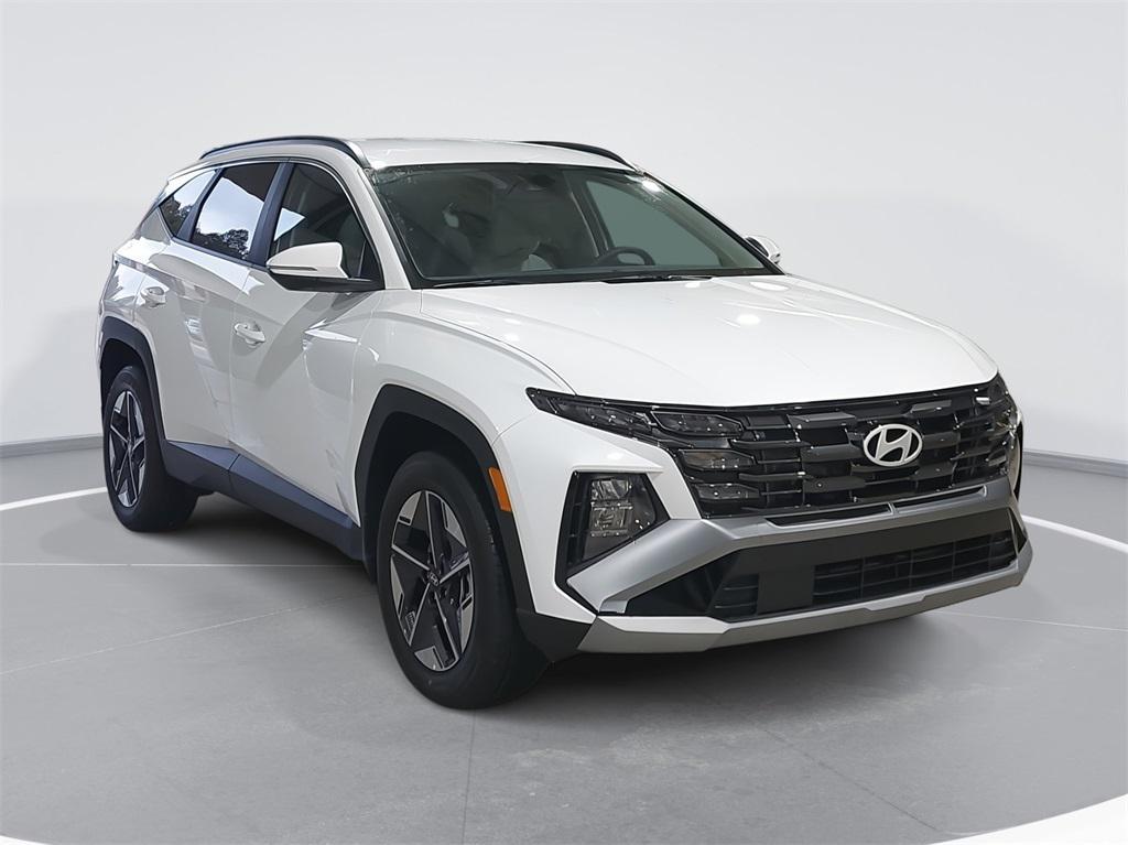 new 2026 Hyundai TUCSON Hybrid car, priced at $33,989