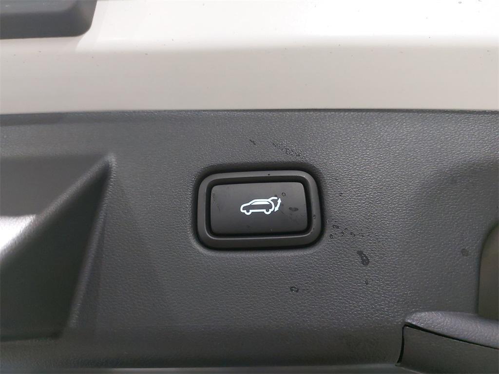 new 2026 Hyundai TUCSON Hybrid car, priced at $33,989