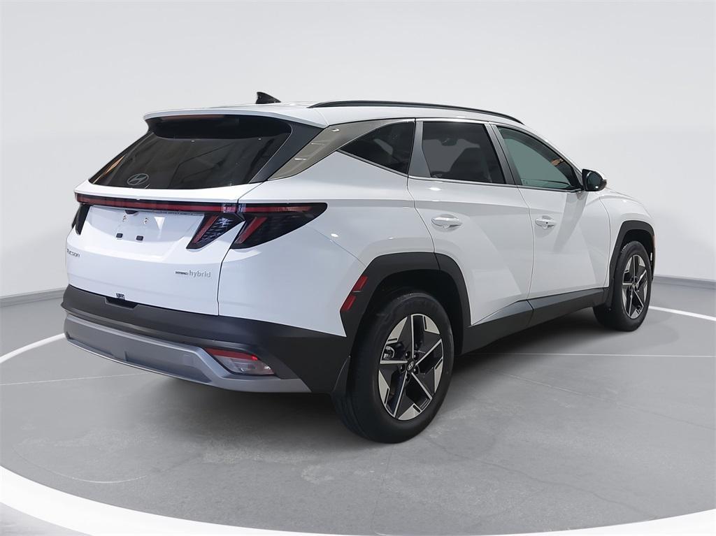 new 2026 Hyundai TUCSON Hybrid car, priced at $33,989