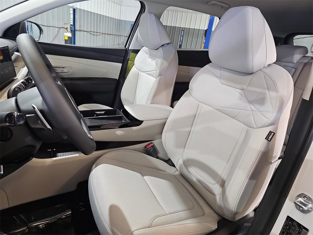 new 2026 Hyundai TUCSON Hybrid car, priced at $32,945