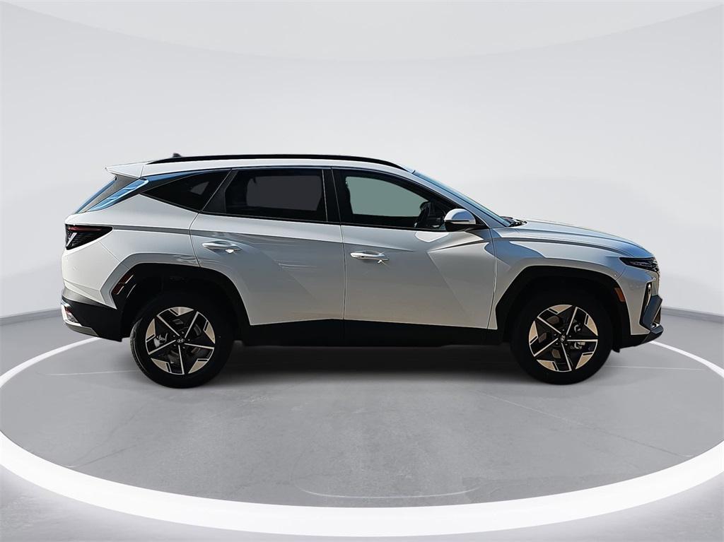 new 2026 Hyundai TUCSON Hybrid car, priced at $33,166