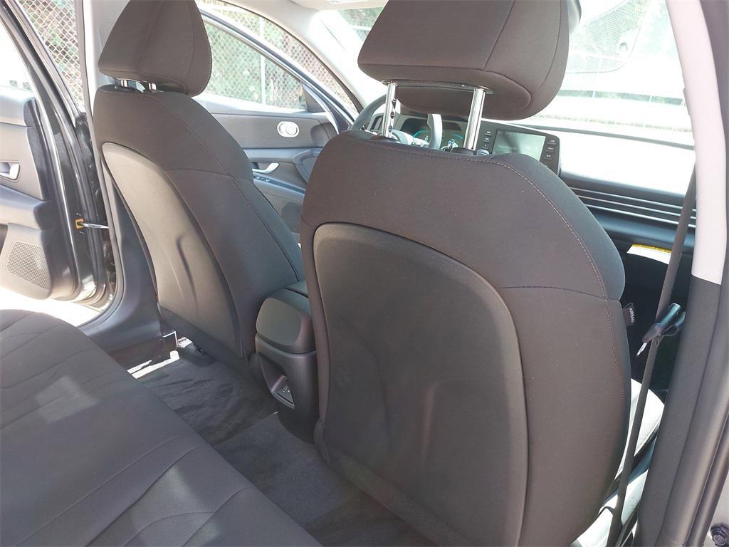 new 2025 Hyundai ELANTRA HEV car, priced at $26,215
