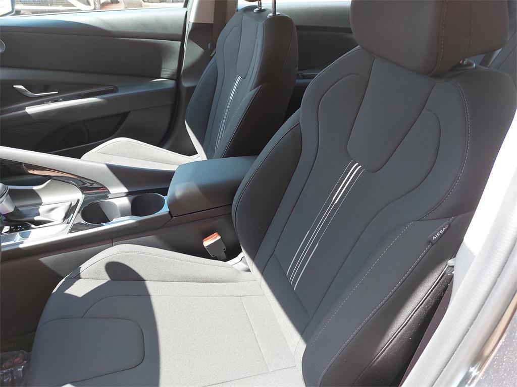 new 2025 Hyundai ELANTRA HEV car, priced at $26,215