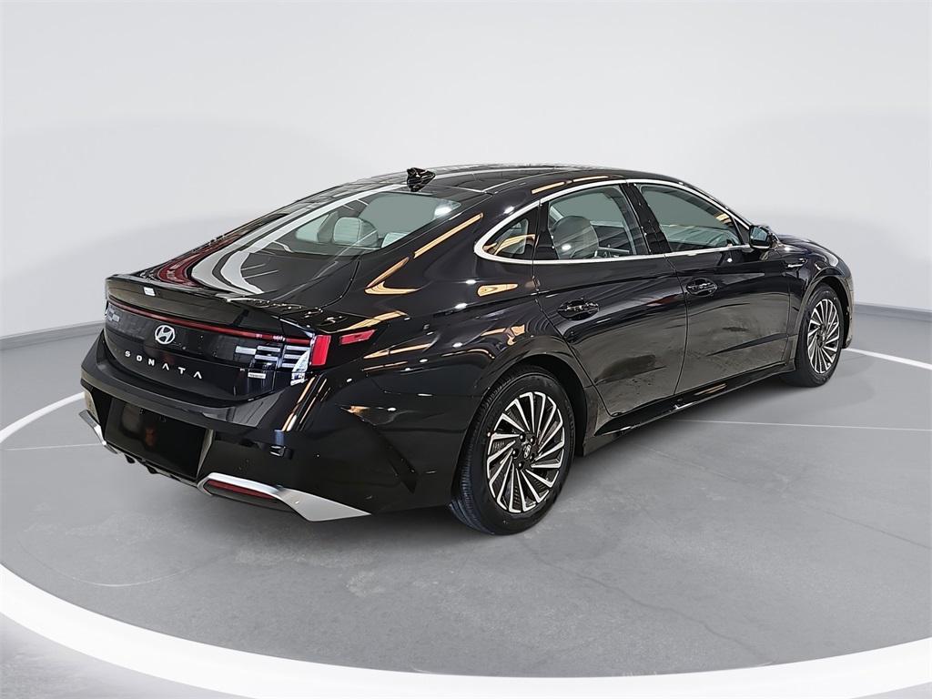 new 2026 Hyundai Sonata Hybrid car, priced at $33,050