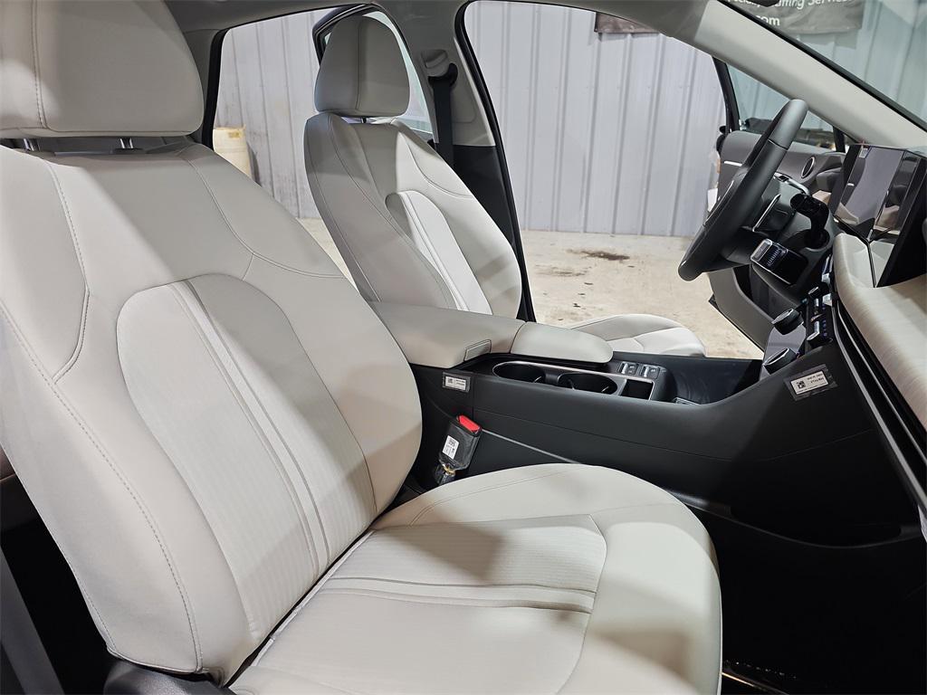 new 2026 Hyundai Sonata Hybrid car, priced at $33,050