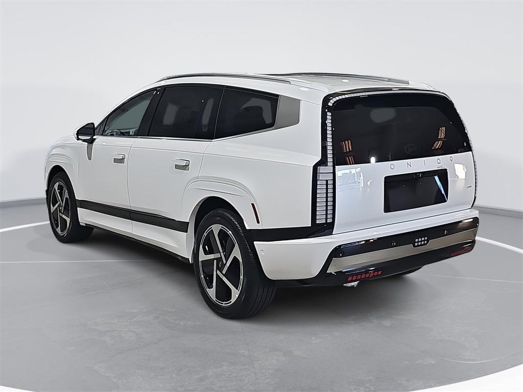 new 2026 Hyundai IONIQ 9 car, priced at $72,581