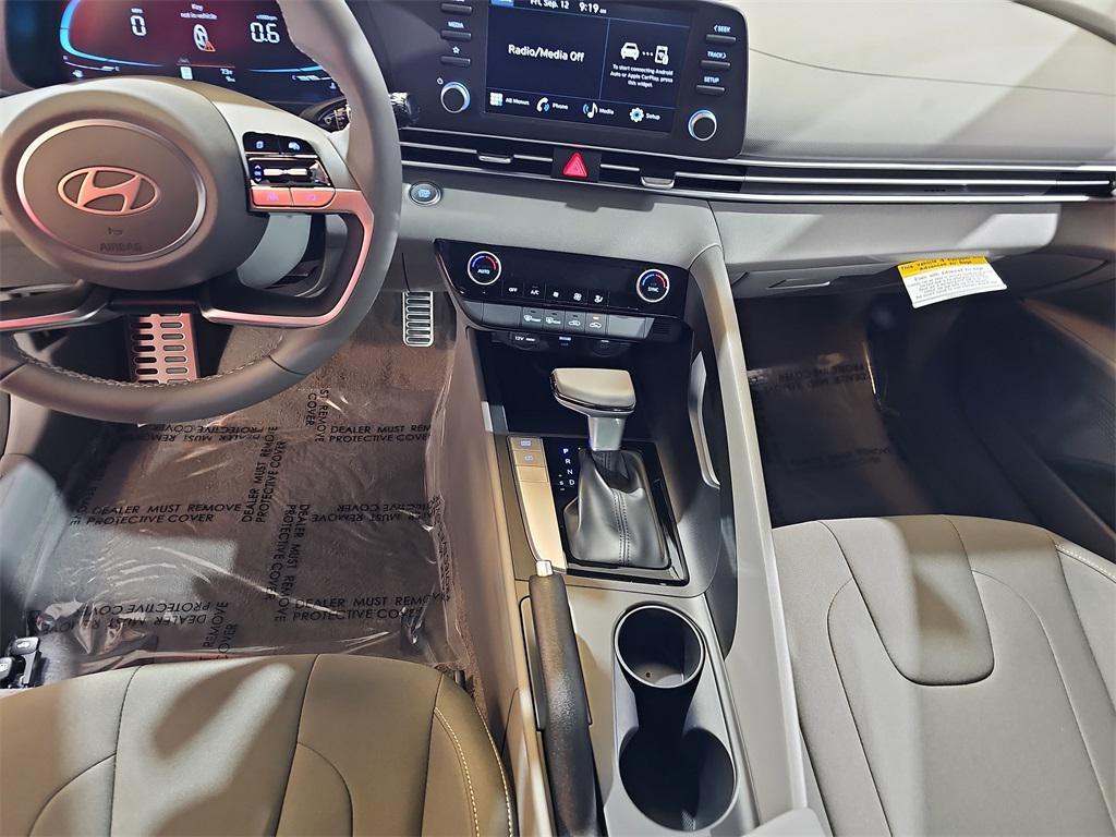 new 2025 Hyundai Elantra car, priced at $21,899