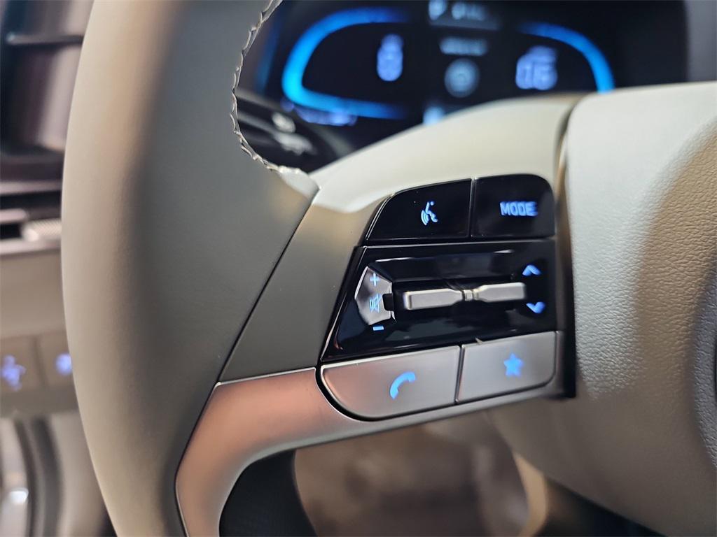 new 2025 Hyundai Elantra car, priced at $21,899