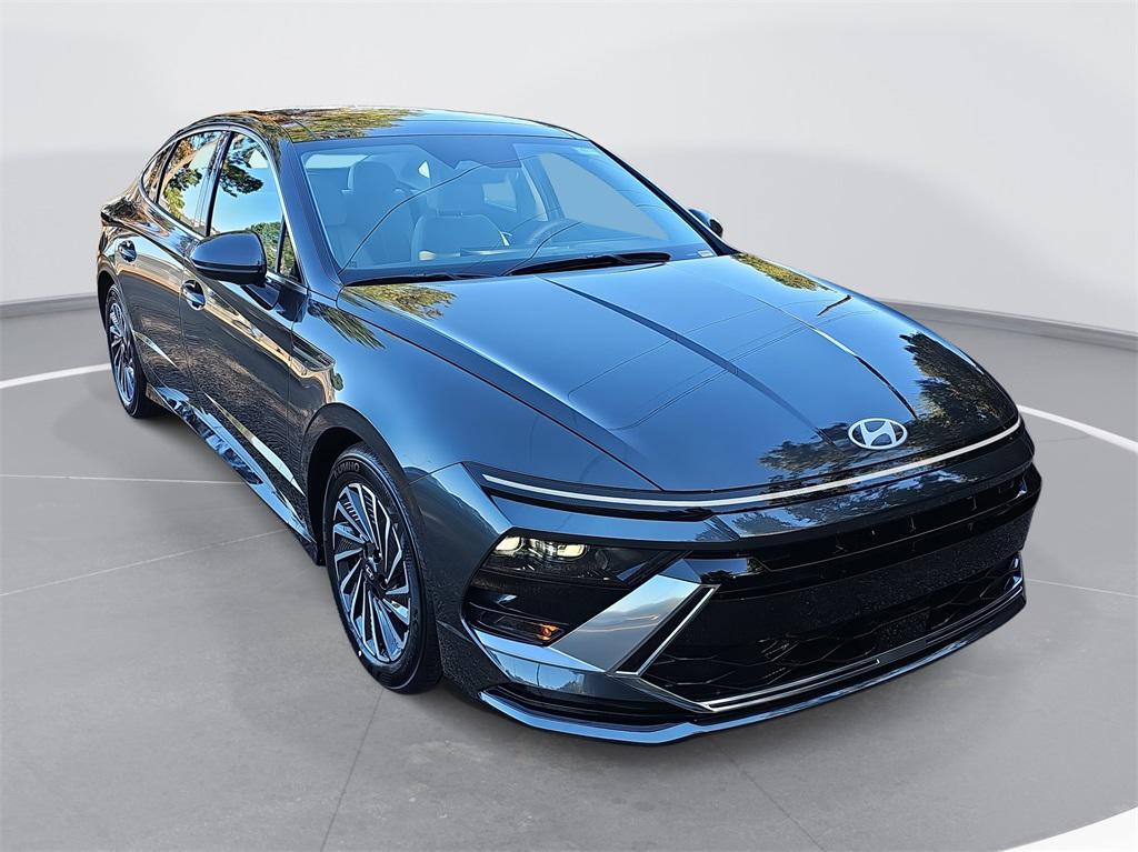 new 2026 Hyundai Sonata Hybrid car, priced at $33,050