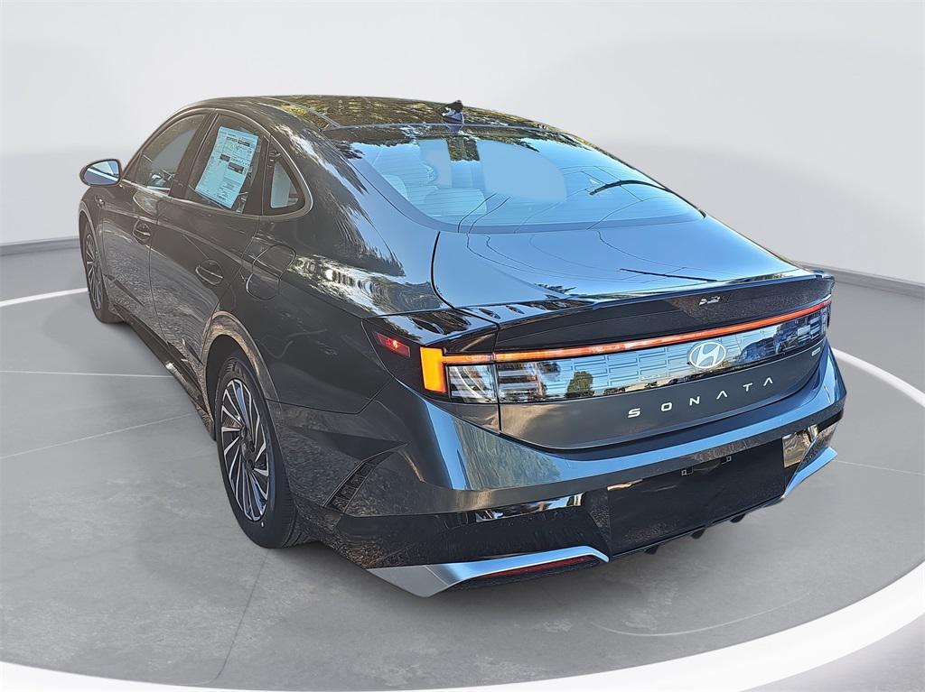 new 2026 Hyundai Sonata Hybrid car, priced at $33,050