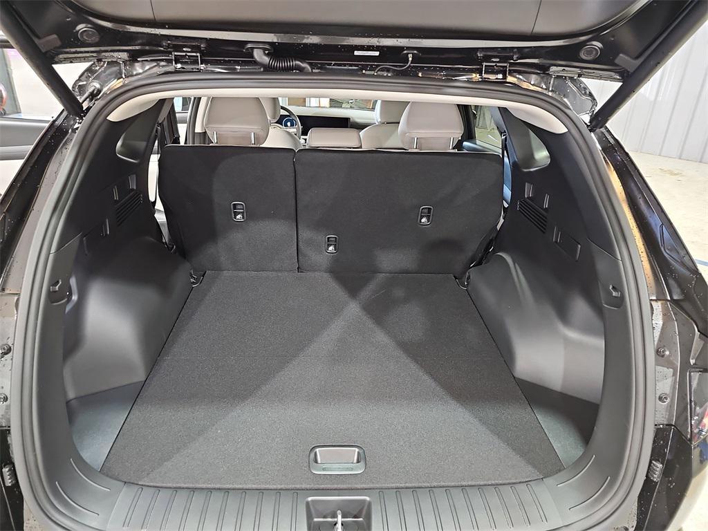 new 2026 Hyundai TUCSON Hybrid car, priced at $33,436