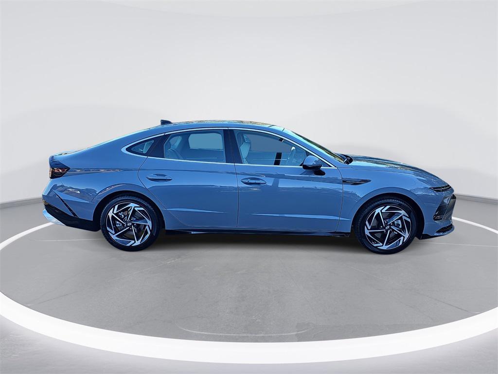 new 2026 Hyundai Sonata car, priced at $29,147