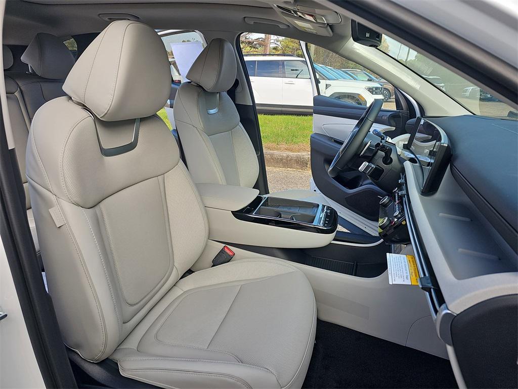 new 2026 Hyundai TUCSON Hybrid car, priced at $40,177