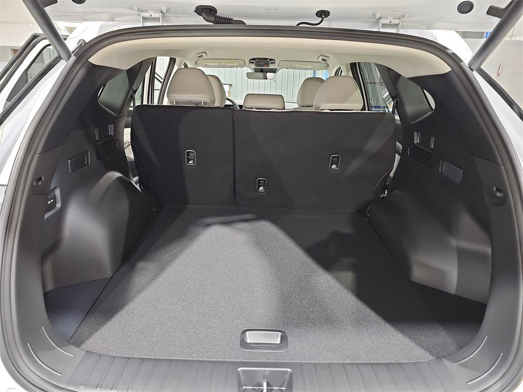 new 2026 Hyundai TUCSON Hybrid car, priced at $33,166