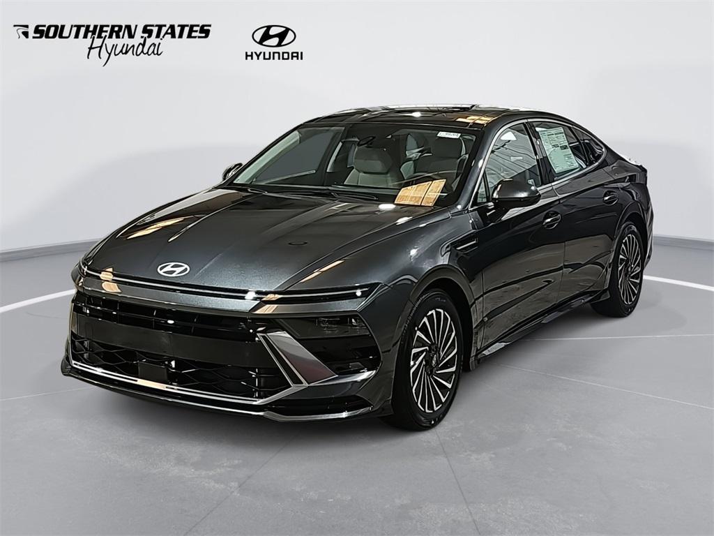 new 2026 Hyundai Sonata Hybrid car, priced at $33,050