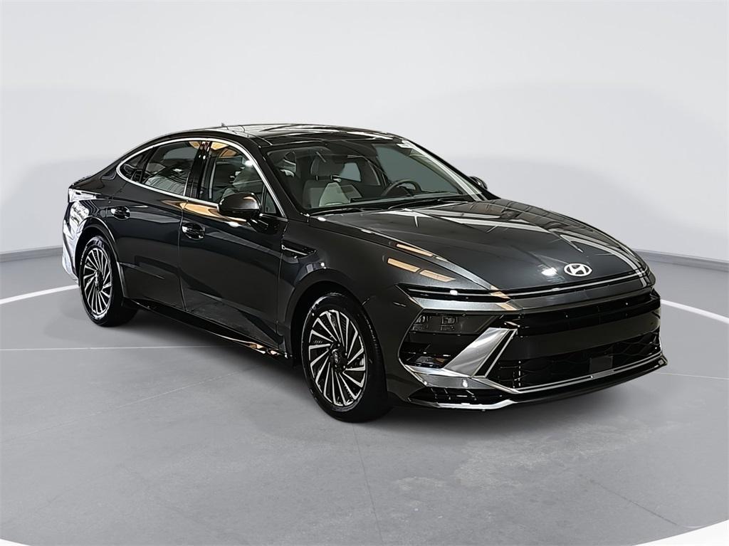new 2026 Hyundai Sonata Hybrid car, priced at $33,050