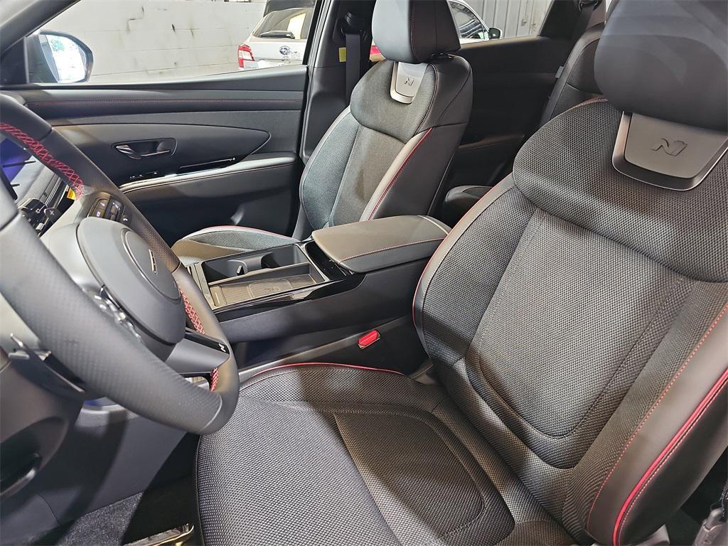 new 2025 Hyundai TUCSON Hybrid car, priced at $40,740