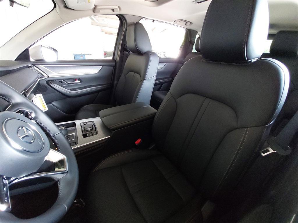 new 2025 Mazda CX-90 car