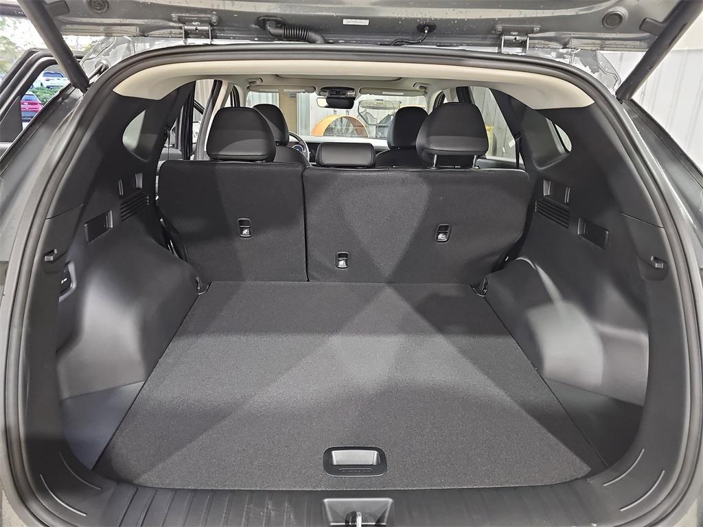 new 2025 Hyundai TUCSON Hybrid car, priced at $31,904