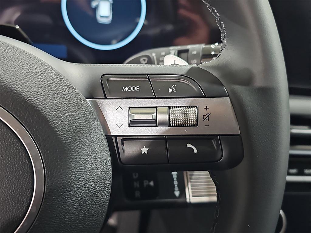 new 2025 Hyundai TUCSON Hybrid car, priced at $31,904