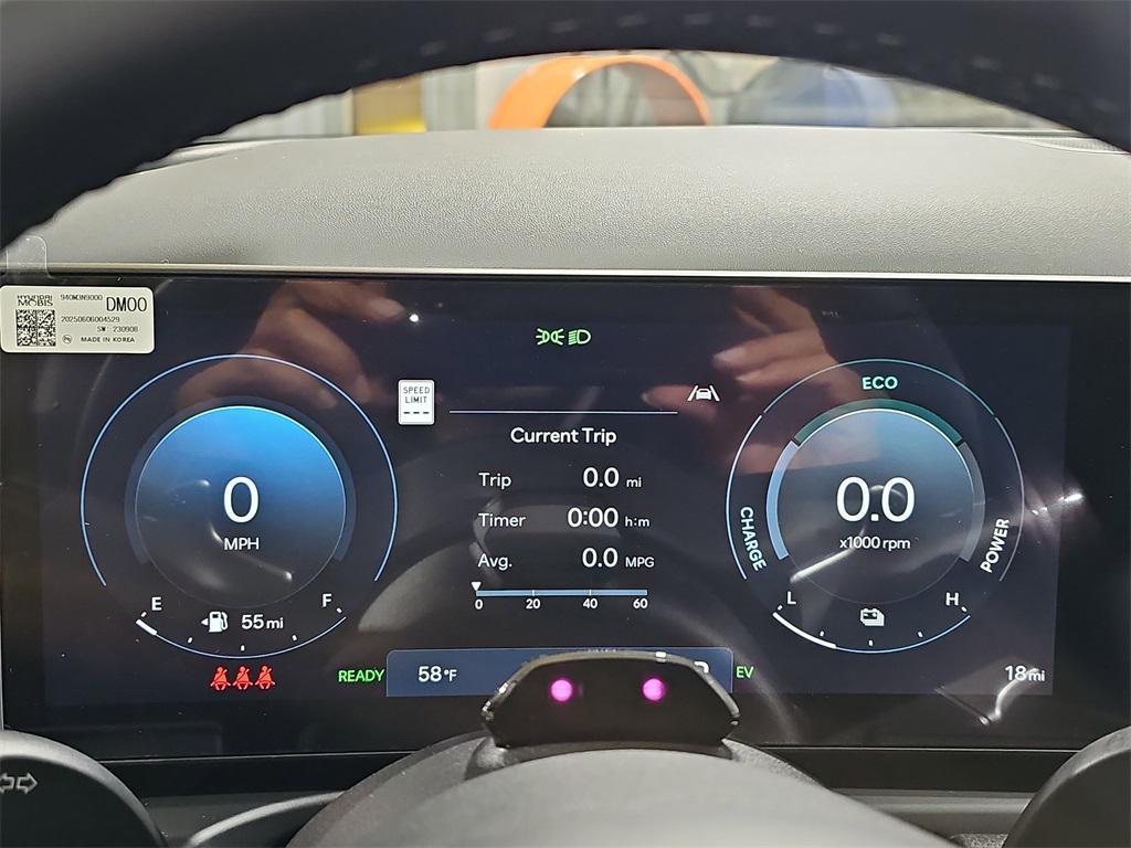 new 2025 Hyundai TUCSON Hybrid car, priced at $31,904