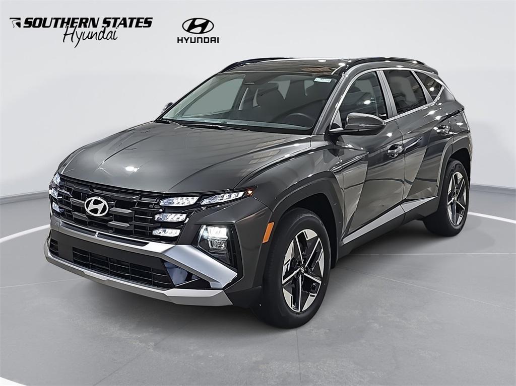 new 2025 Hyundai TUCSON Hybrid car, priced at $31,904