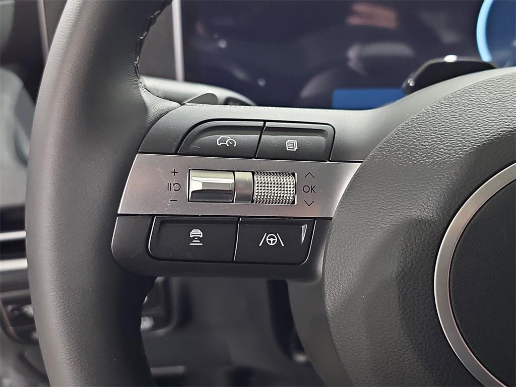 new 2025 Hyundai TUCSON Hybrid car, priced at $31,904