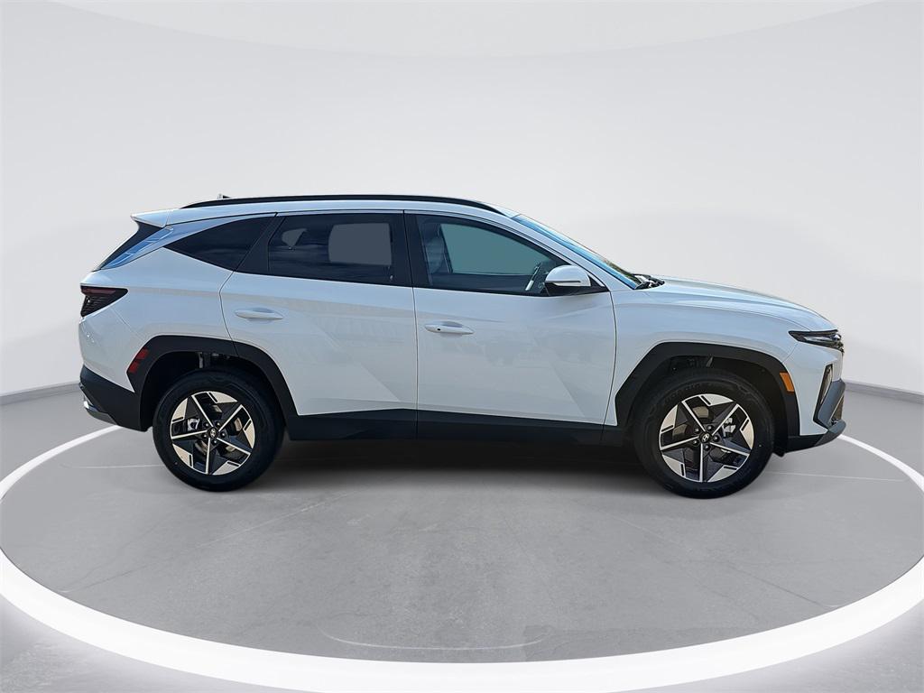 new 2026 Hyundai TUCSON Hybrid car, priced at $35,166