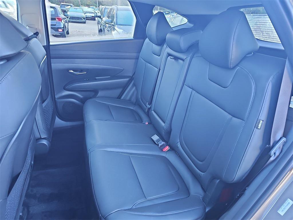 new 2026 Hyundai TUCSON Hybrid car, priced at $33,475