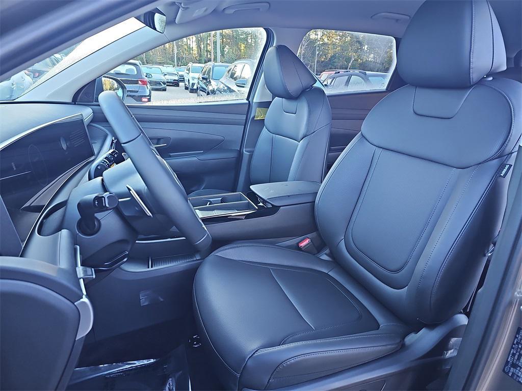 new 2026 Hyundai TUCSON Hybrid car, priced at $33,475