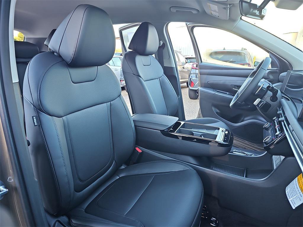 new 2026 Hyundai TUCSON Hybrid car, priced at $33,475