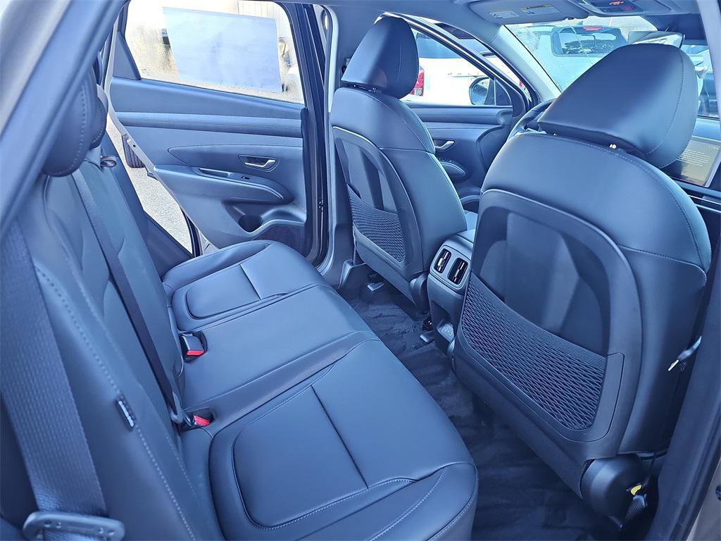 new 2026 Hyundai TUCSON Hybrid car, priced at $33,475