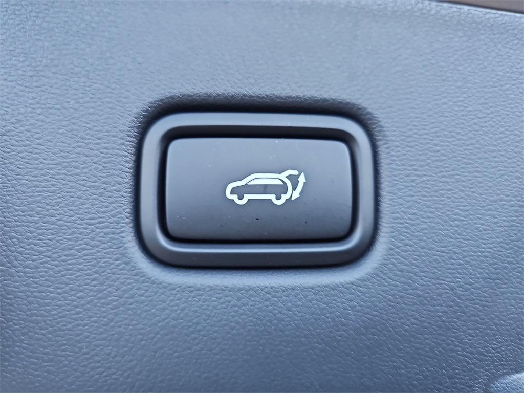 new 2026 Hyundai TUCSON Hybrid car, priced at $33,475