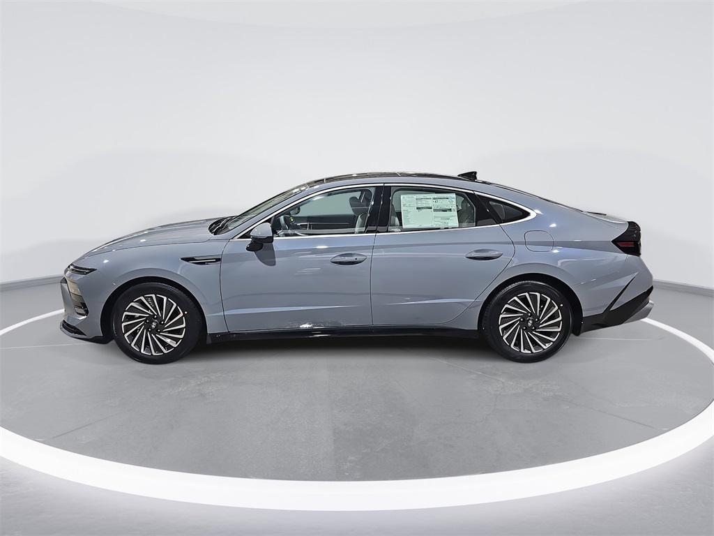 new 2026 Hyundai Sonata Hybrid car, priced at $33,053