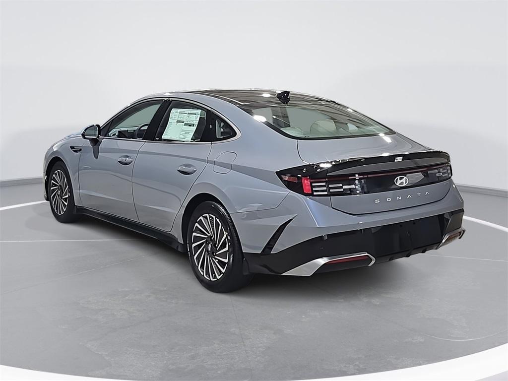 new 2026 Hyundai Sonata Hybrid car, priced at $33,053