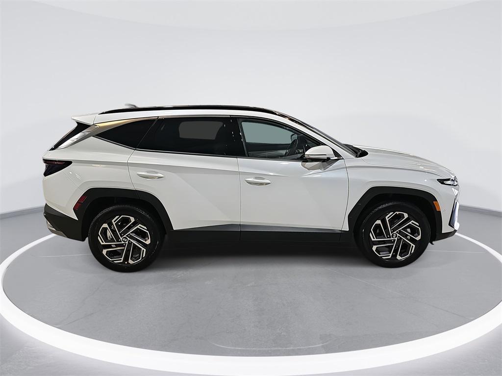 new 2026 Hyundai TUCSON Hybrid car, priced at $40,177