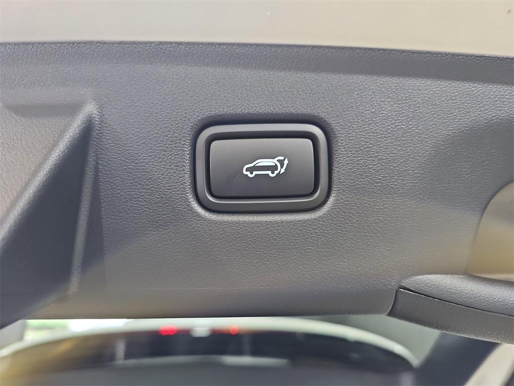 new 2026 Hyundai TUCSON Hybrid car, priced at $40,177