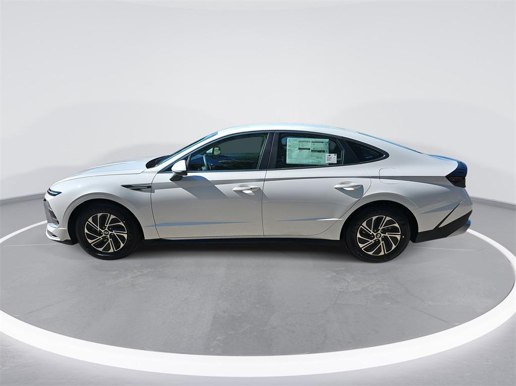 new 2026 Hyundai Sonata Hybrid car, priced at $30,355