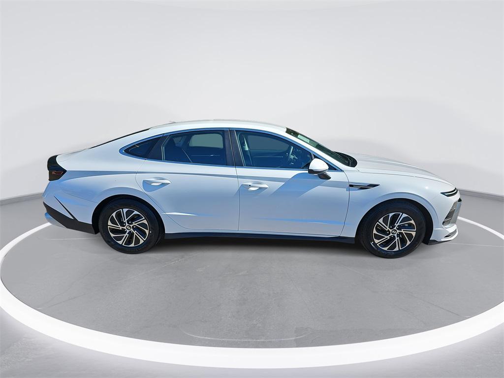 new 2026 Hyundai Sonata Hybrid car, priced at $30,355