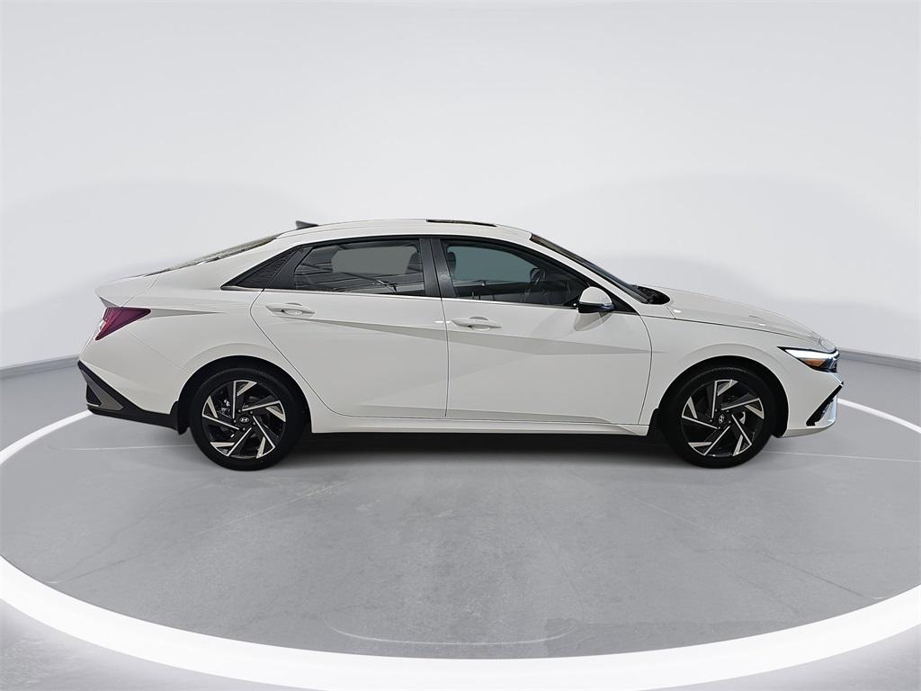 new 2025 Hyundai ELANTRA HEV car, priced at $25,744