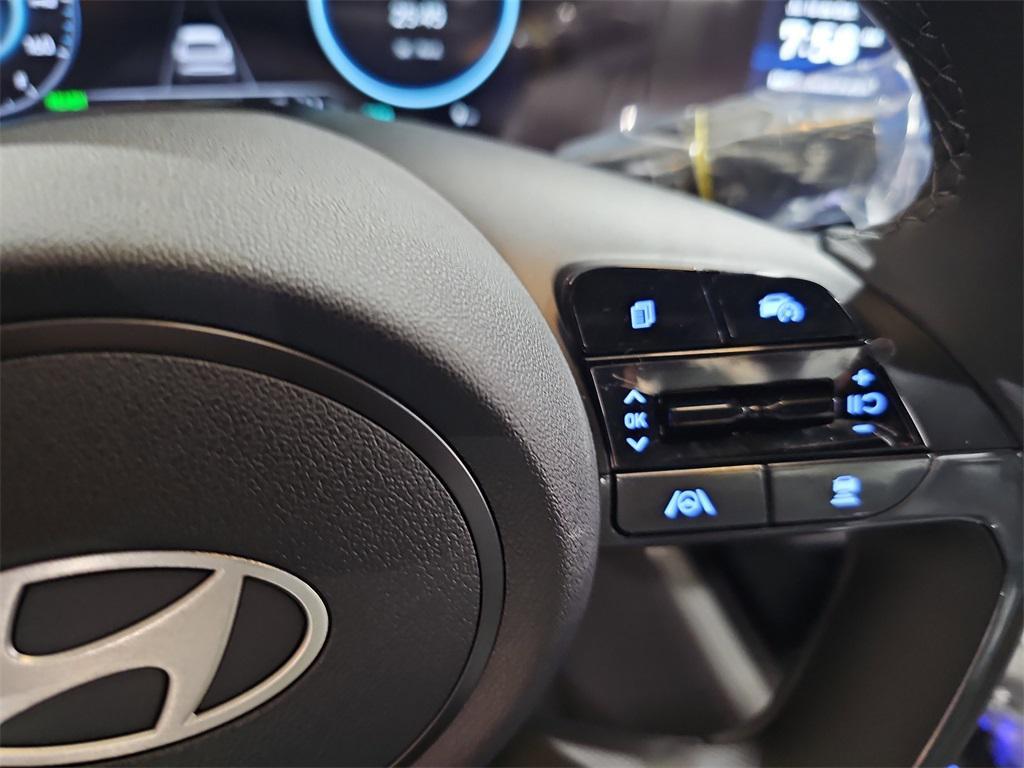 new 2025 Hyundai ELANTRA HEV car, priced at $25,744